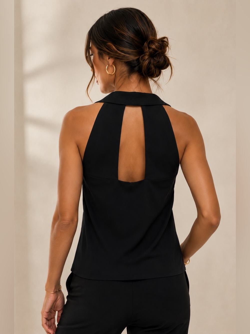 WHITE HOUSE BLACK MARKET Black Tiered Ruffle Sleeveless Top Size Medium - Picture 3 of 13